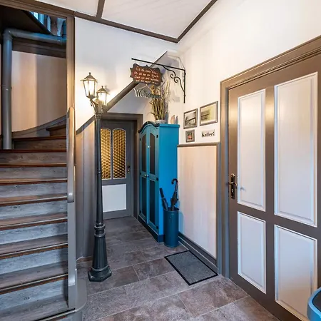 Studio zur  Alten Schmiede * Laage